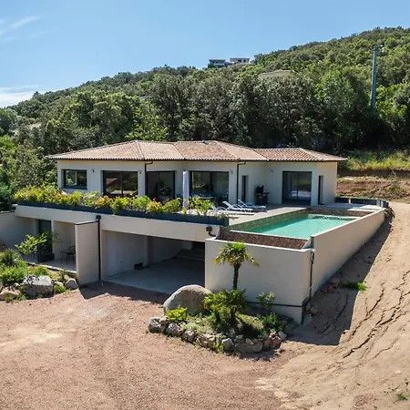 Trinita Paradis Prive Piscine Et Loisirs * Porto-Vecchio (Corsica)
